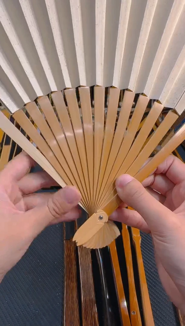 扇子和**难苏州造型冷暖撒