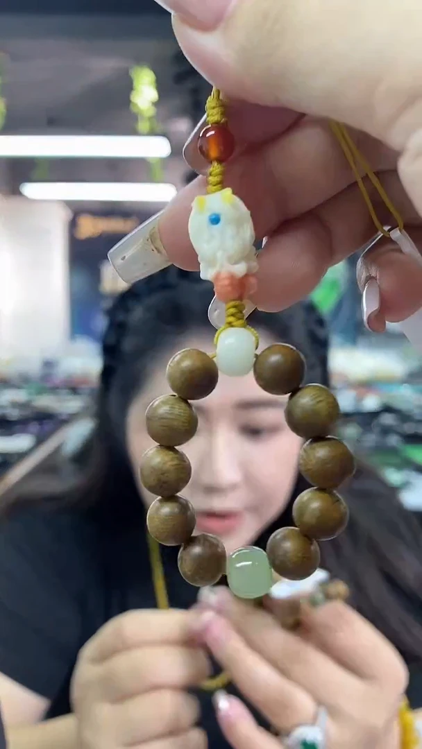 和田玉未镶嵌挂件多样性发其一颜色微差