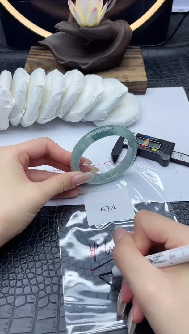 未镶嵌手镯翡翠翡翠一物一图674