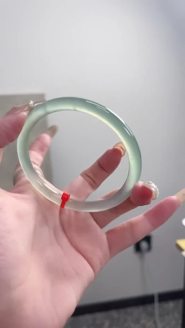 【闪购商品】玛瑙/玉髓手镯未镶嵌60-61圈