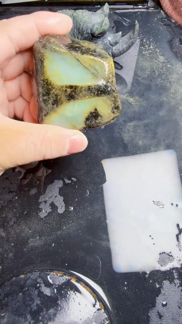 未镶嵌挂件翡翠黄*儿天然翡翠389