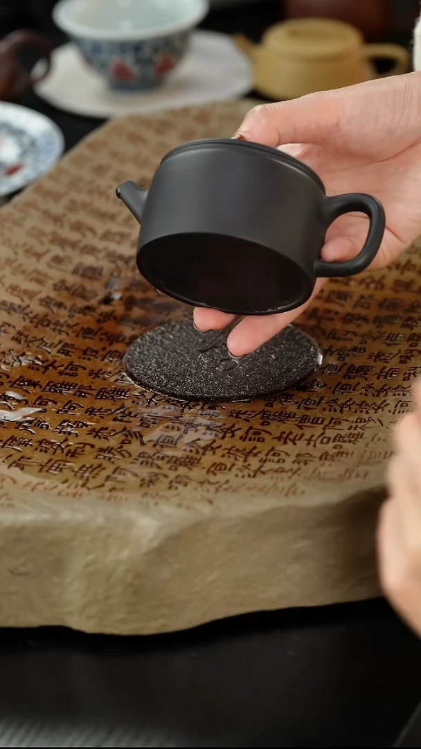 茶壶紫砂李****）老黑料太极汉瓦150cc