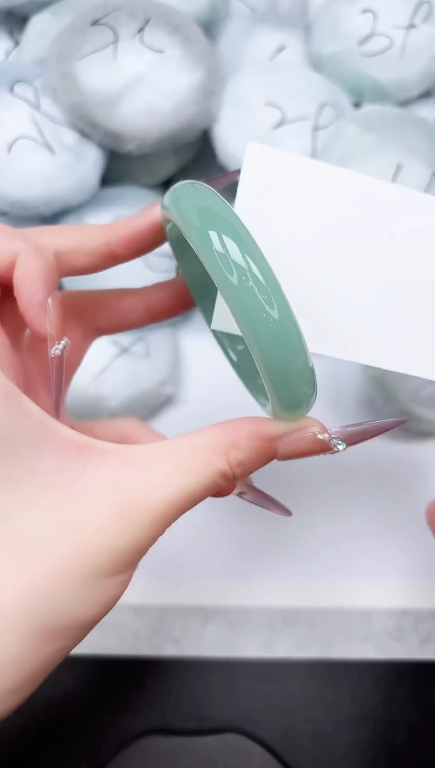 石英质玉手镯未镶嵌71-54.2