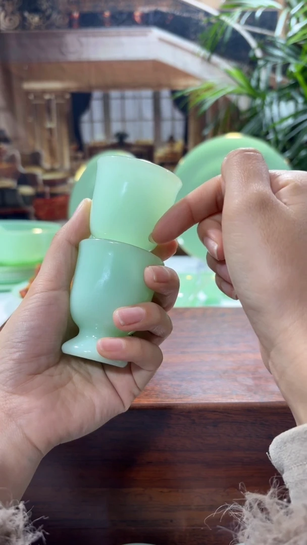 【闪购商品】...玉瓷酒杯10个   【贝美】