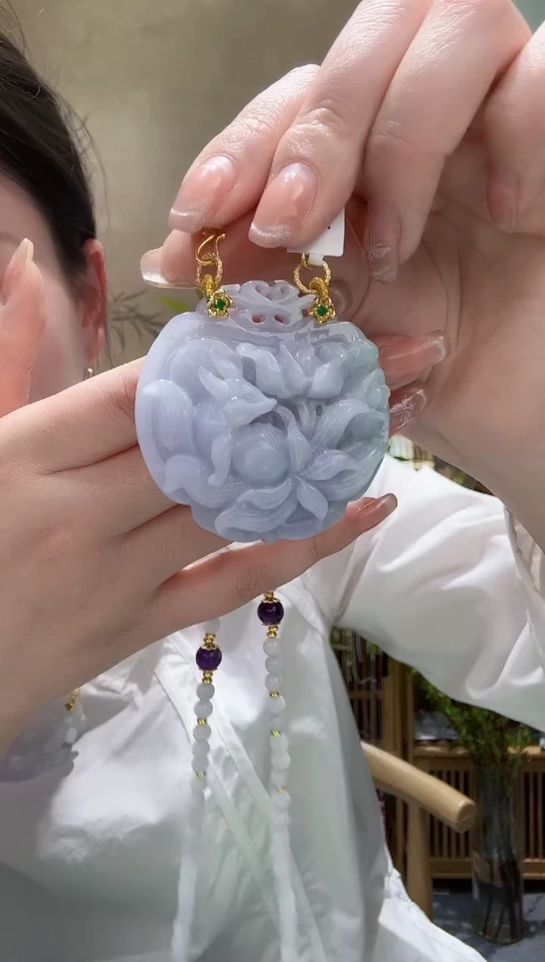 翡翠未镶嵌颈饰吊坠