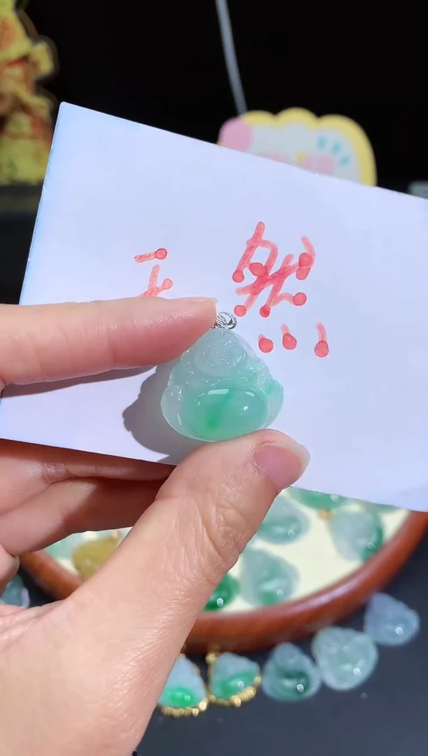 【闪购商品】翡翠颈饰未镶嵌佛公