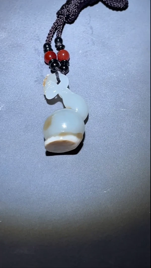 未镶嵌和田玉把件LX   葫芦