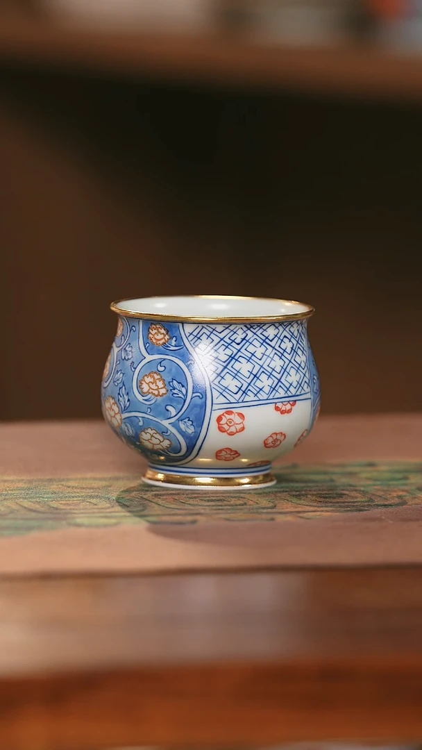 雨溪山房描金开窗梅花主人杯100CC