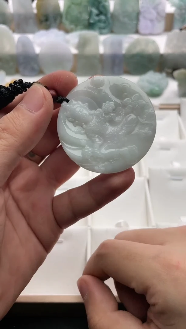 【闪购商品】翡翠颈饰未镶嵌..../2/14/ 185