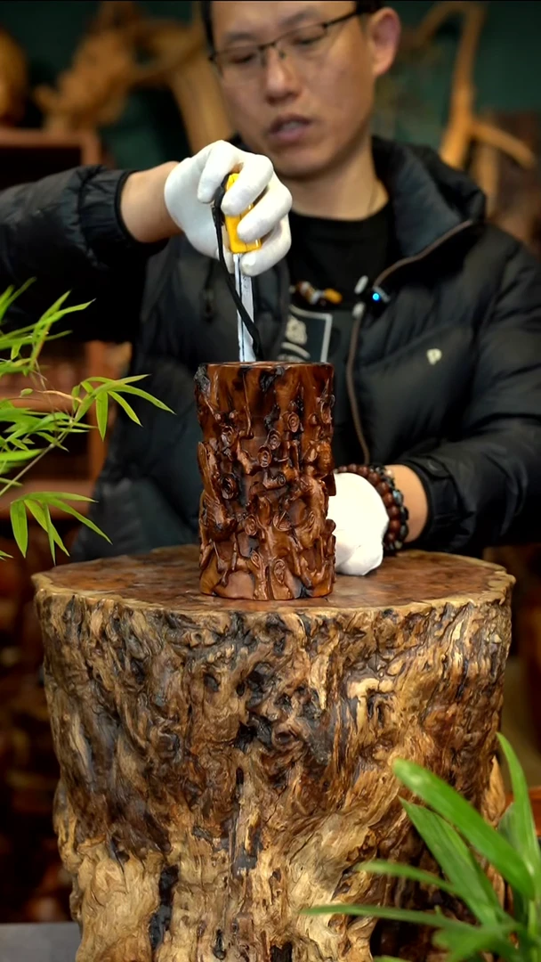 木雷击枣木喜上眉梢笔筒