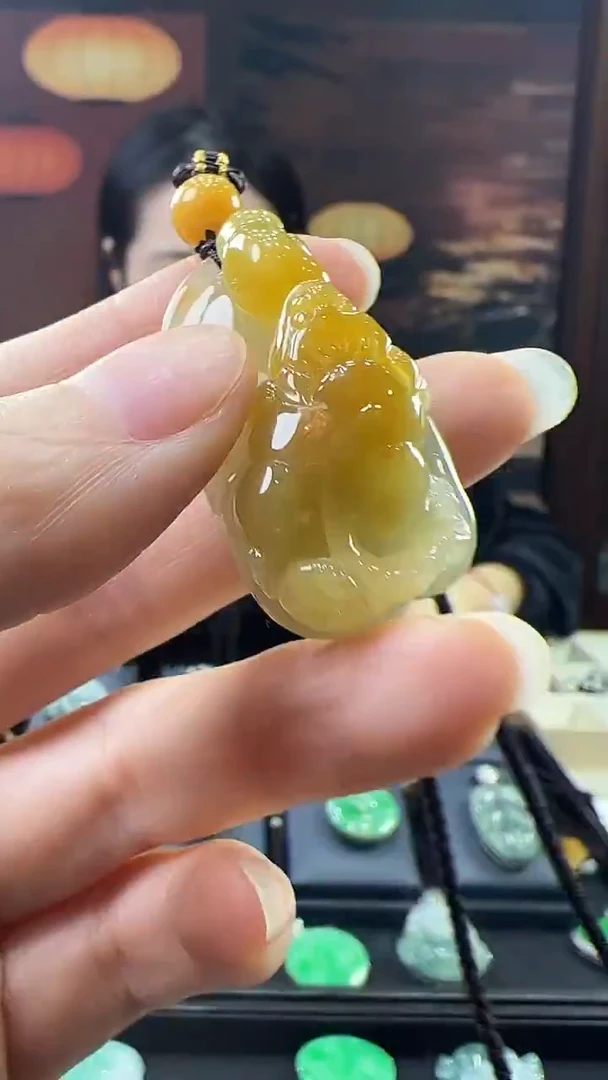 未镶嵌挂件翡翠蟾