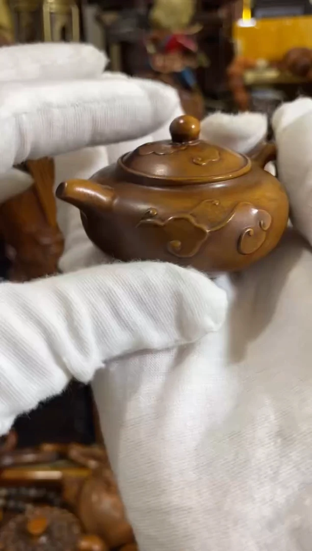 木小叶黄杨小件如意云纹壶