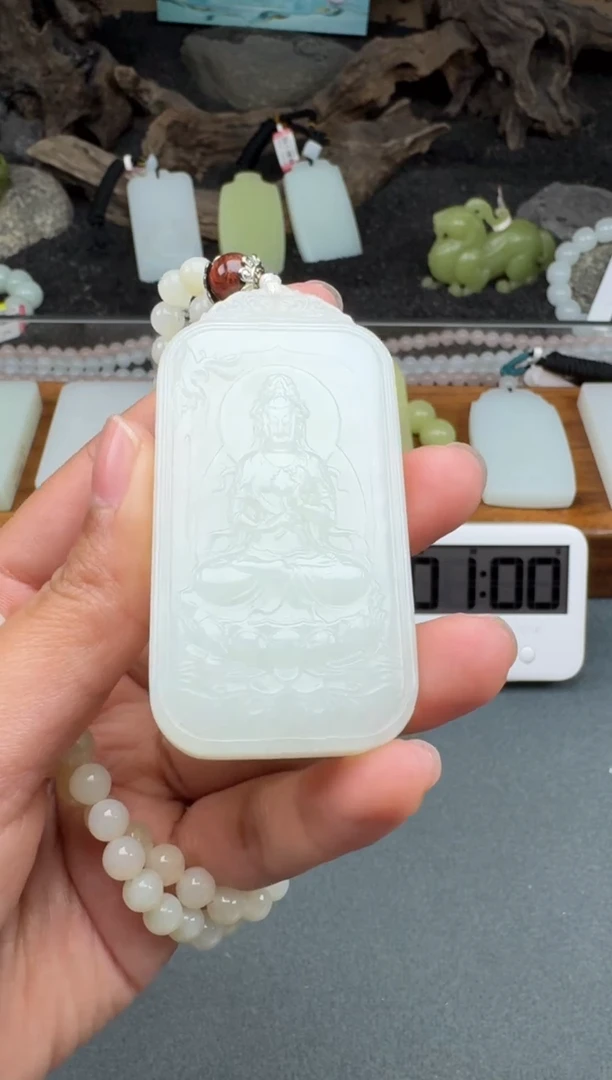 颈饰未镶嵌和田玉1