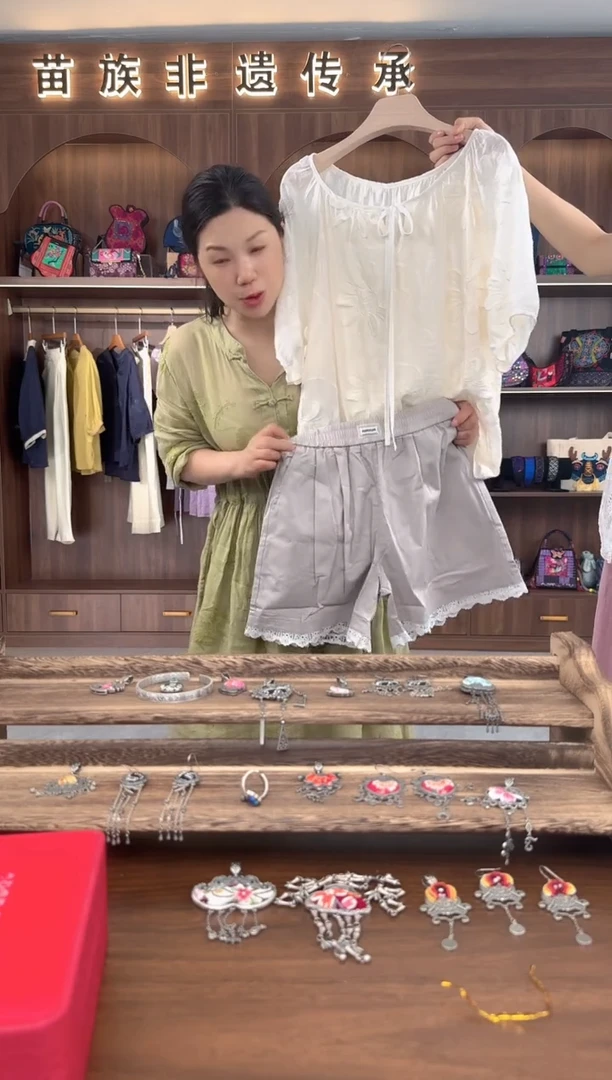 织绣扶光苗绣传承L68