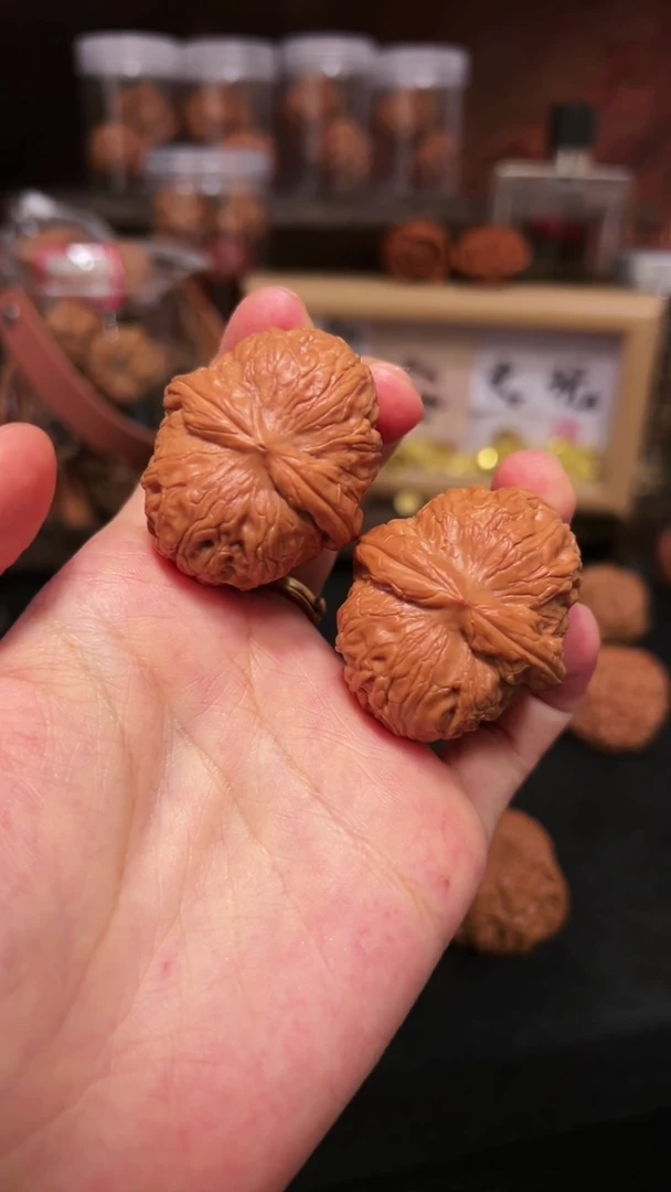 文玩核桃把件?全品原桩元宝40mm