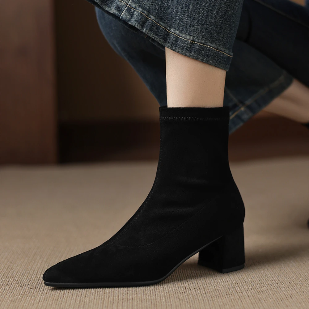 2025年秋冬新款时尚短靴中筒粗跟短靴磨砂羊皮时装靴瘦瘦靴马丁靴