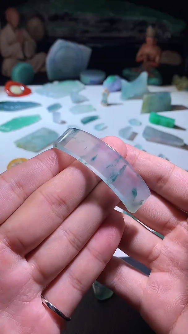 未镶嵌定制翡翠手牌