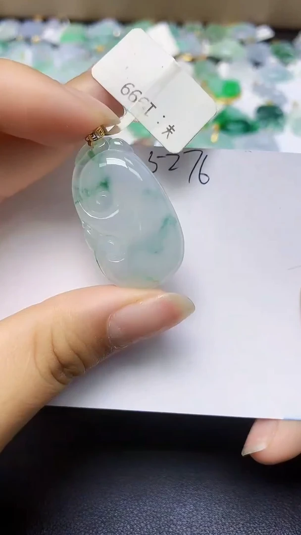 翡翠18K金镶嵌颈饰 天然缅甸翡翠A货
