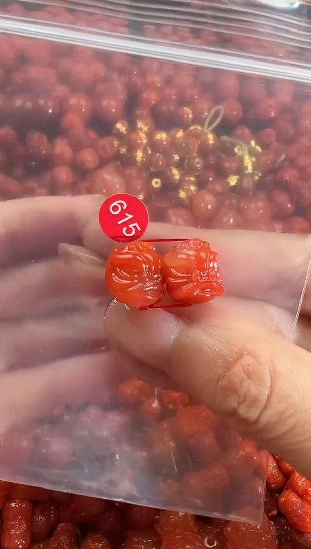 颈饰未镶嵌南红玛瑙1