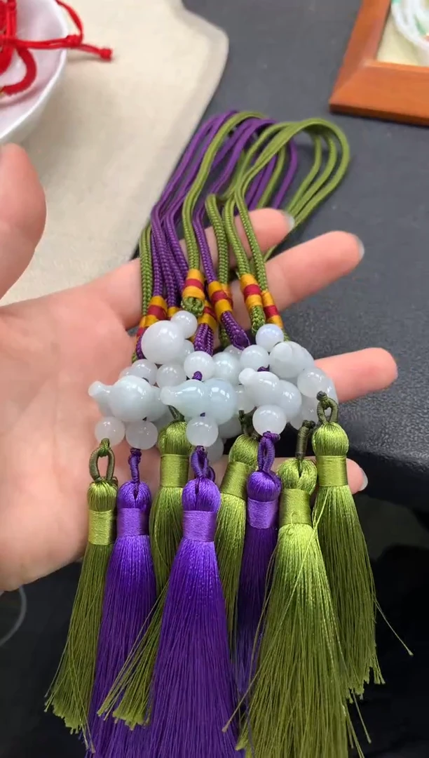 颈饰未镶嵌翡翠FC493 翡翠葫芦挂件 多样性发其一