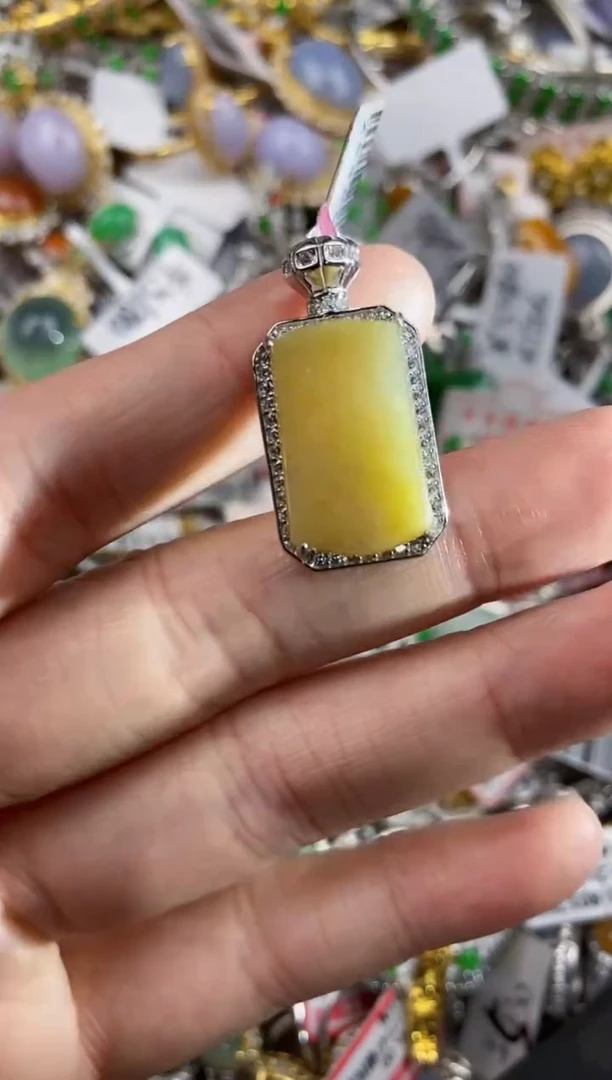 银S925镶嵌戒指翡翠888    9