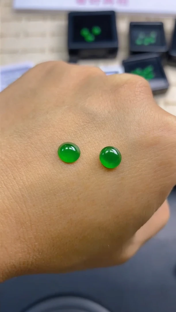 定制翡翠未镶嵌天然翡翠蛋面38