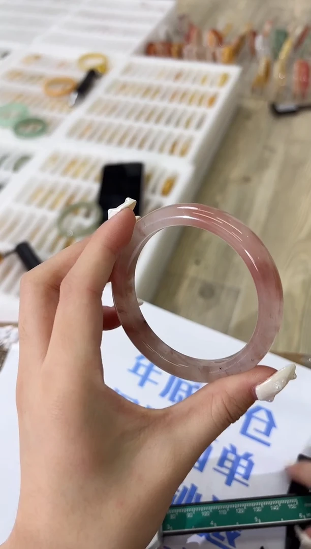 未镶嵌手镯石英质玉88-57Z