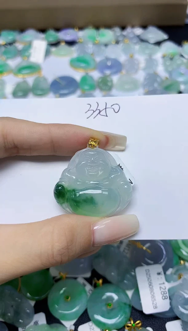 翡翠18K金镶嵌颈饰天然缅甸翡翠A货