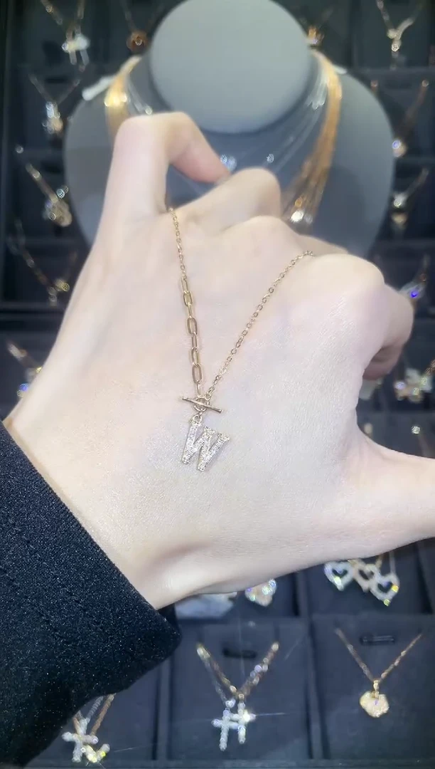 【闪购商品】钻石套链18K金镶嵌18K金玫 多人 字母W