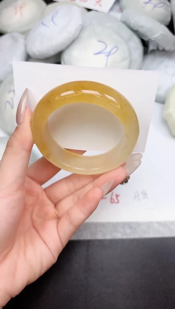 未镶嵌手镯石英质玉191-5253