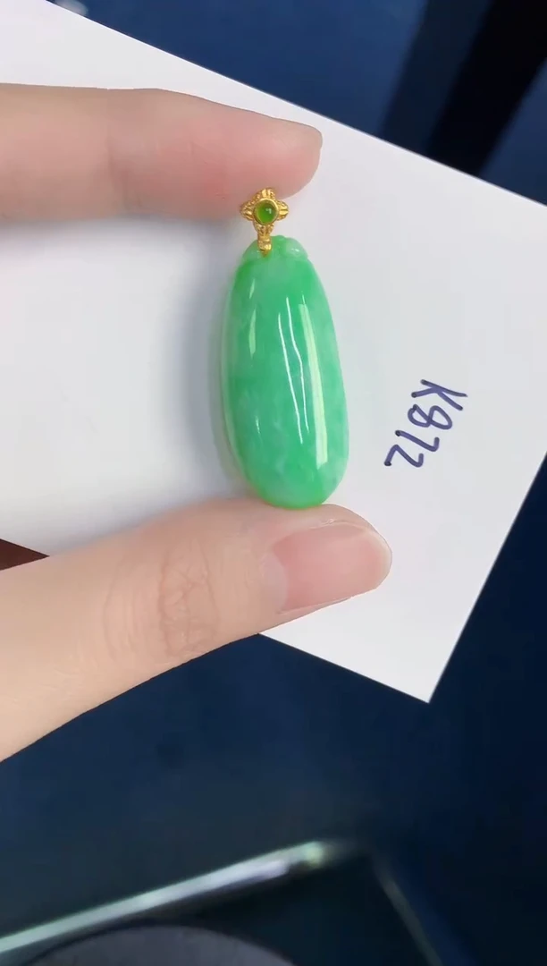 颈饰未镶嵌翡翠天然翡翠缅甸A货