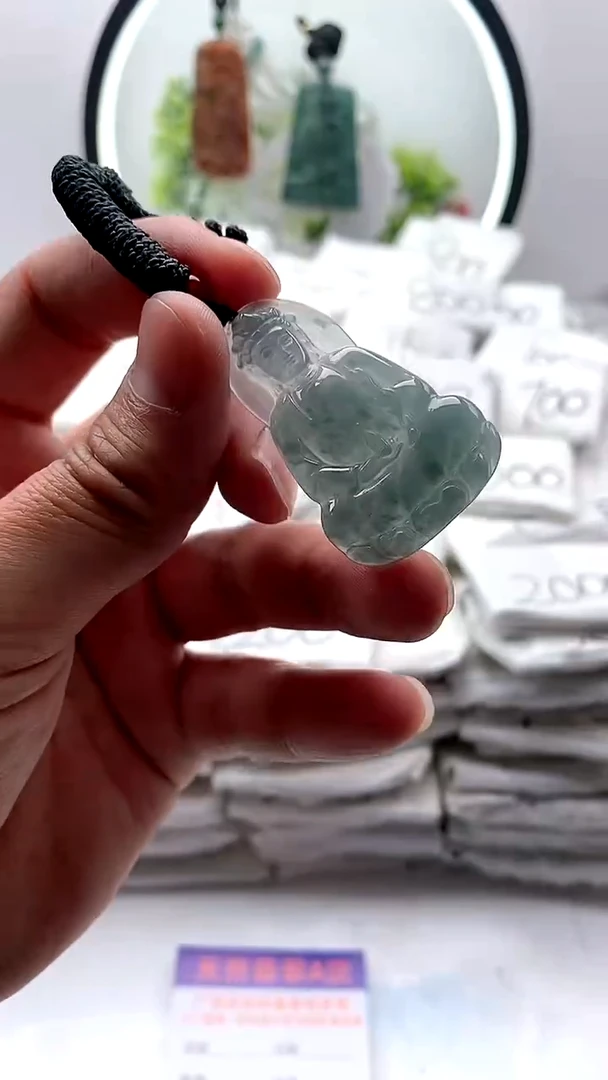 【闪购商品】翡翠颈饰未镶嵌小观音1