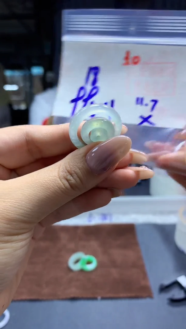 未镶嵌定制翡翠套圈#990元-毛货需精细抛光