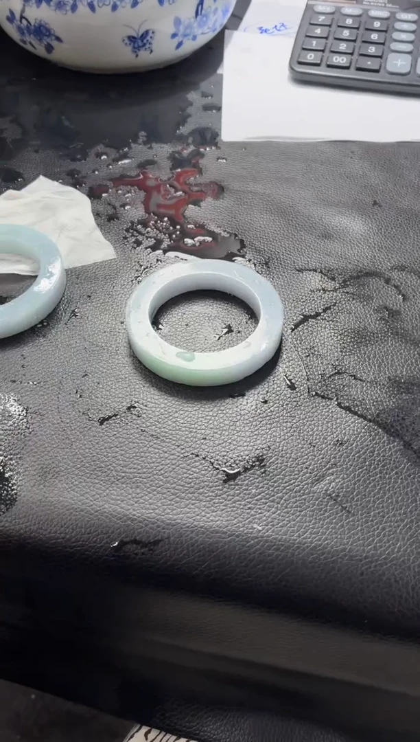 未镶嵌手镯定制翡翠乖**肚ddj