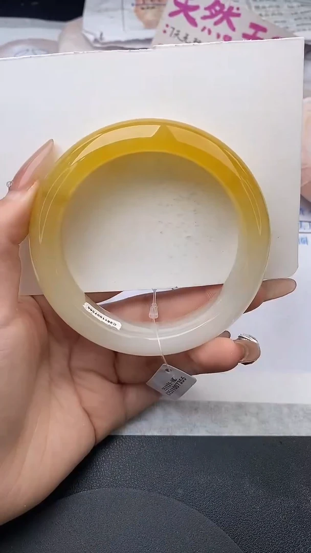 未镶嵌手镯石英质玉w135-HB64+