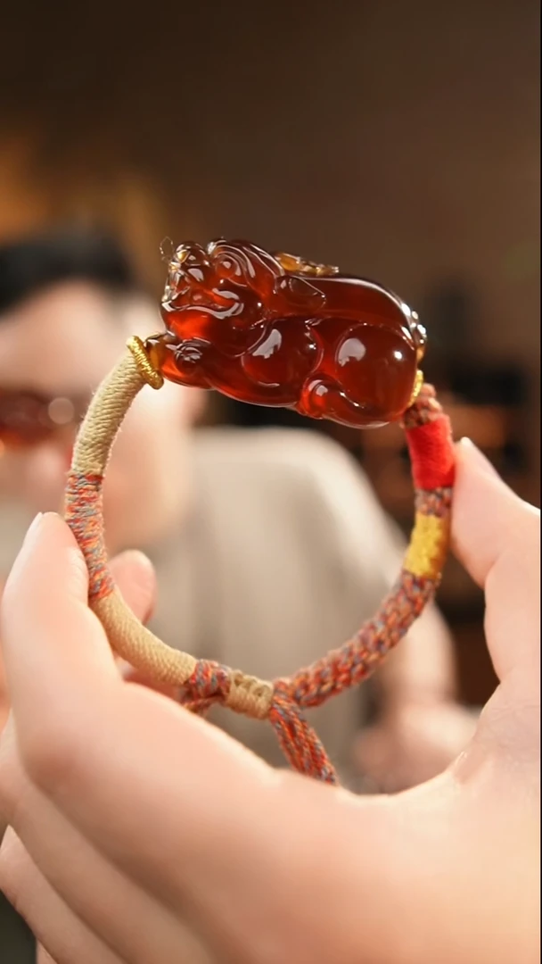 琥珀颈饰未镶嵌紫罗兰貔貅手串