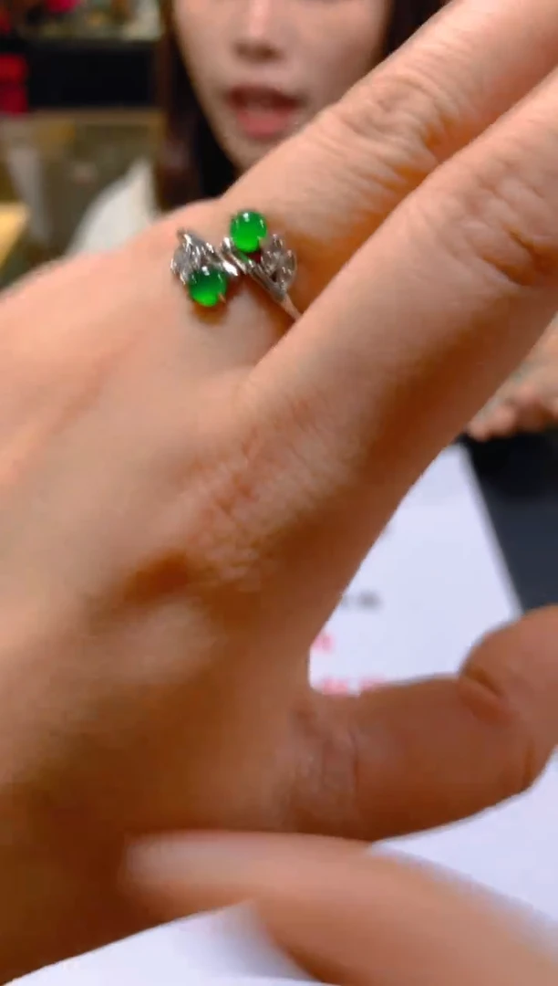 未镶嵌戒指翡翠多样性发一