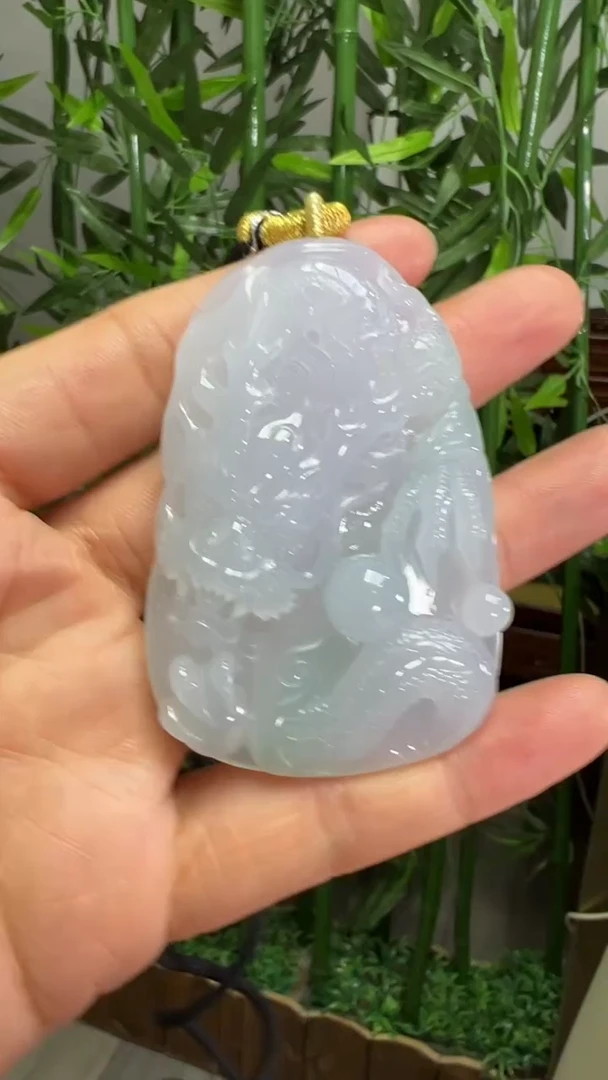 颈饰未镶嵌翡翠吊坠