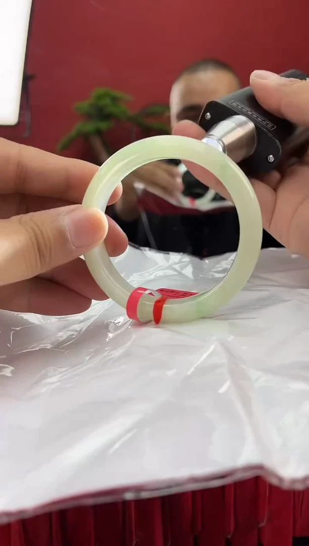 未镶嵌手镯翡翠翡翠手镯（微瑕）2