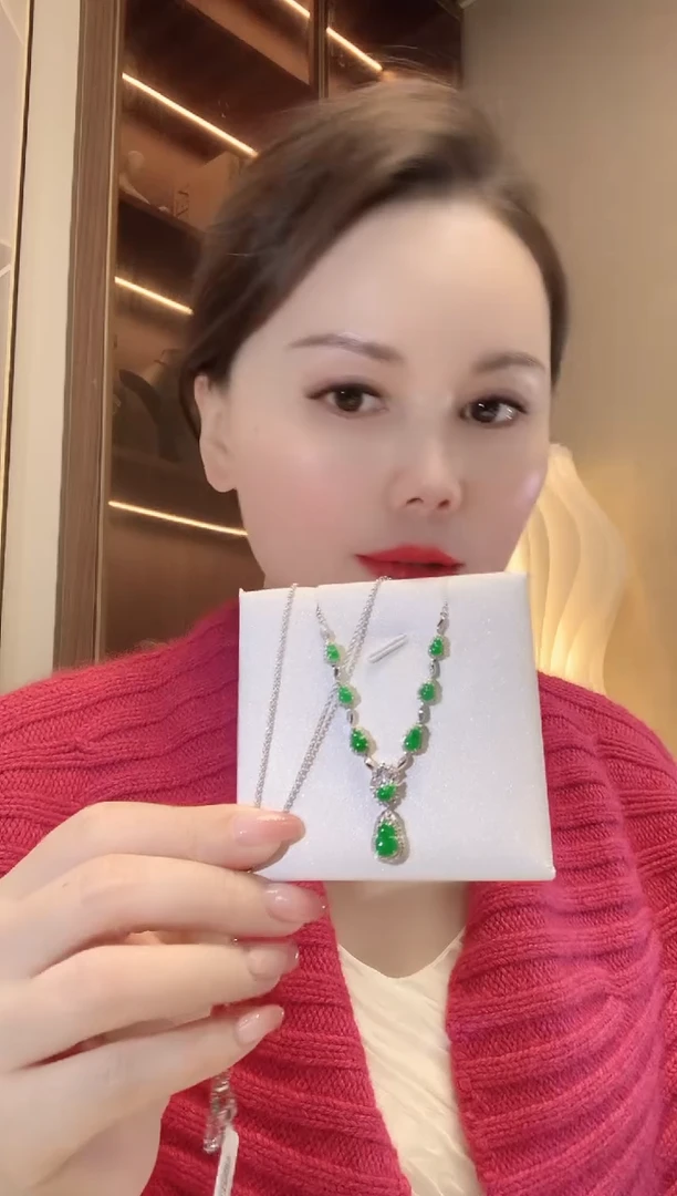【闪购商品】翡翠套链18K金镶嵌A72 翡翠