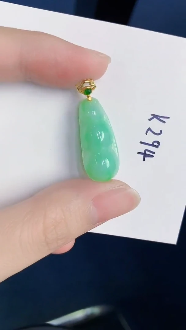 颈饰未镶嵌翡翠天然翡翠缅甸A货