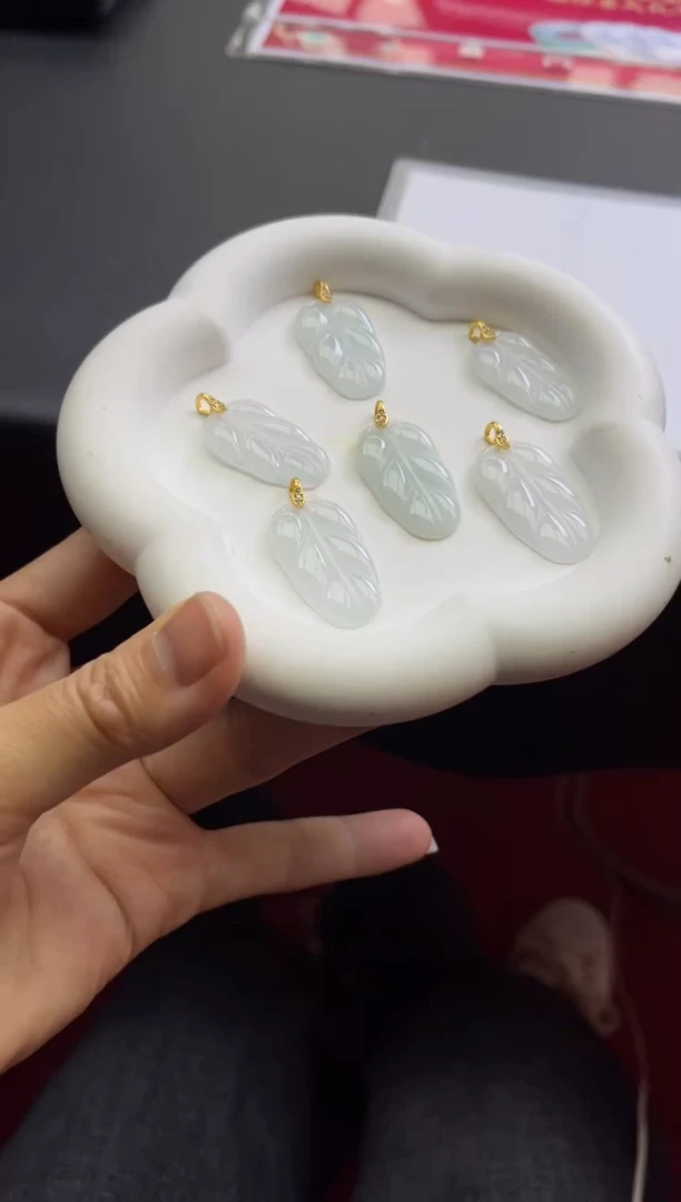 【闪购商品】翡翠颈饰银S925镶嵌A308多样性发一件/配绳子