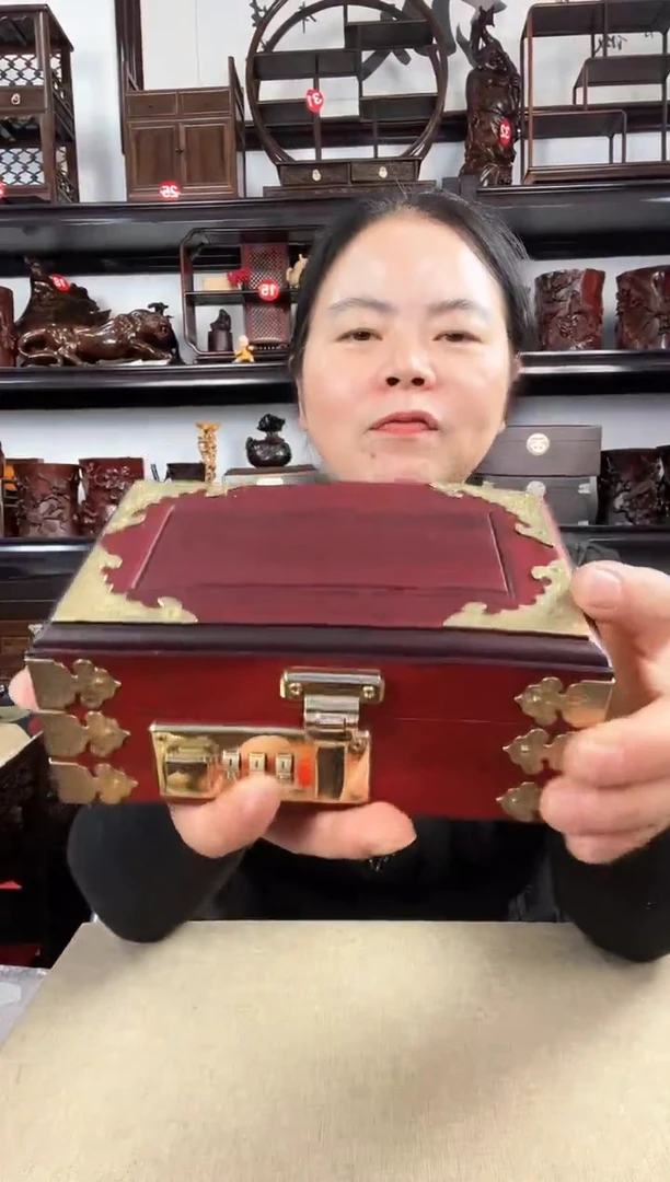 木老李红木工艺品长方盒