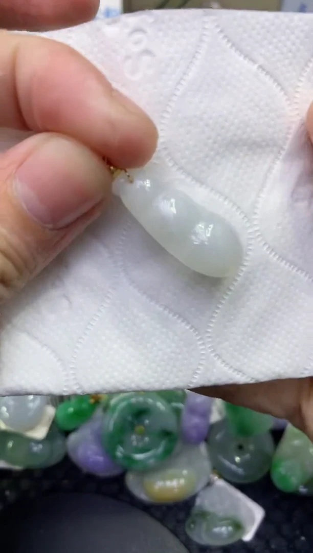 颈饰未镶嵌翡翠天然缅甸A货翡翠