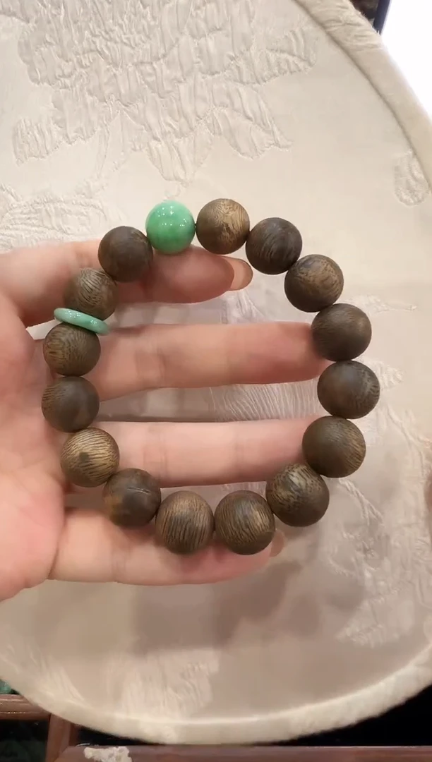 翡翠未镶嵌颈饰国风13.3