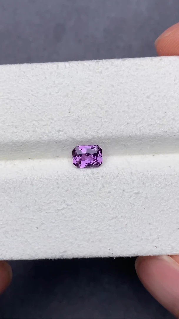 裸石蓝宝石7800---
