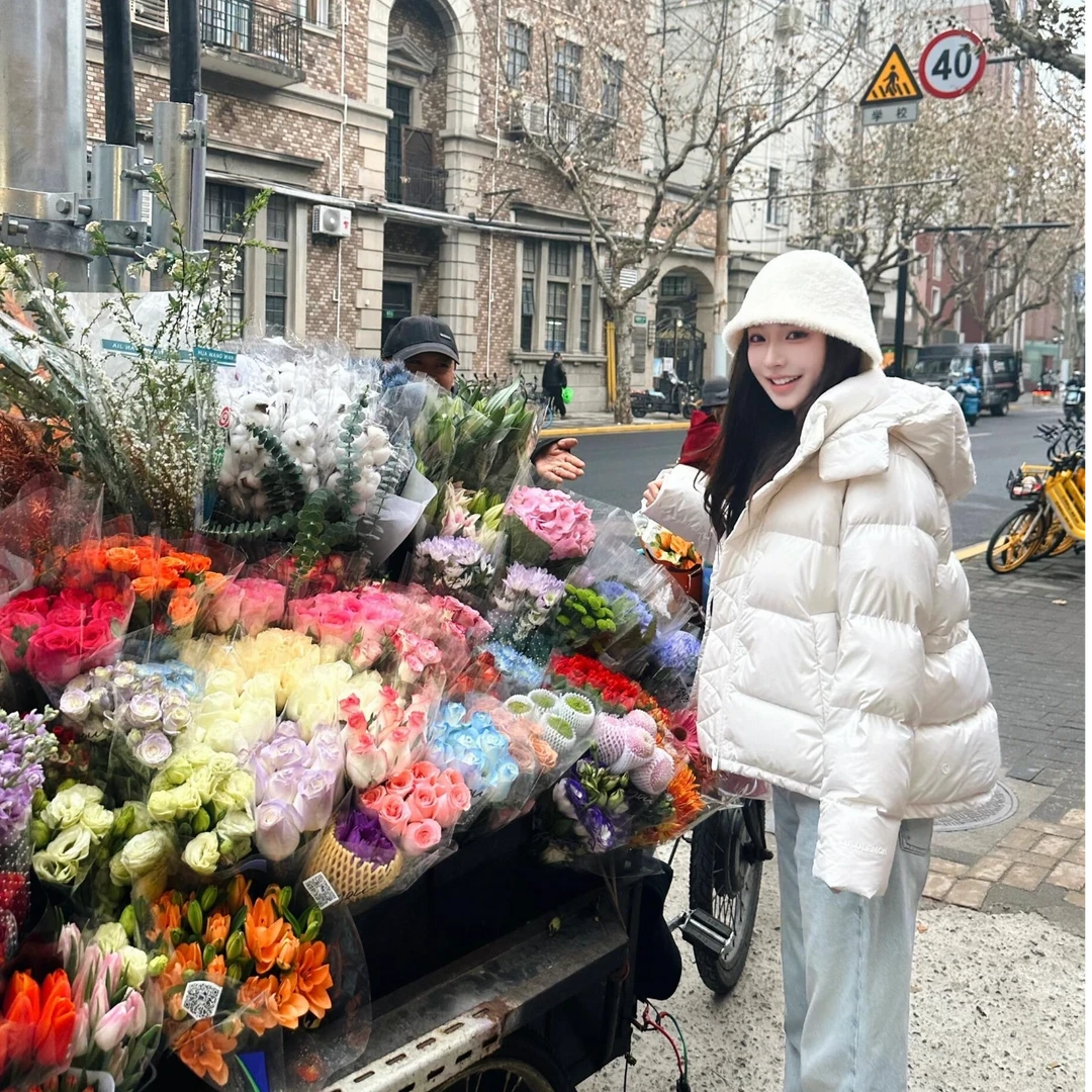 12.28<五格>2025泡芙羽绒轻薄冬季时尚百搭韩版显瘦款