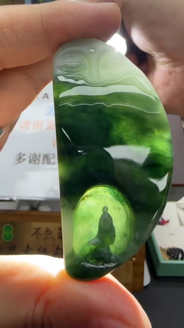 【闪购商品】翡翠挂件未镶嵌国雕谢林工（定制退货扣1000元）