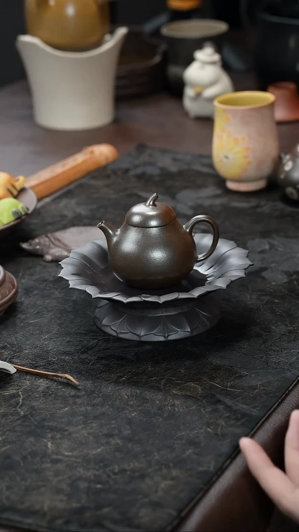 九隐茶器朱泥柴烧茄瓜