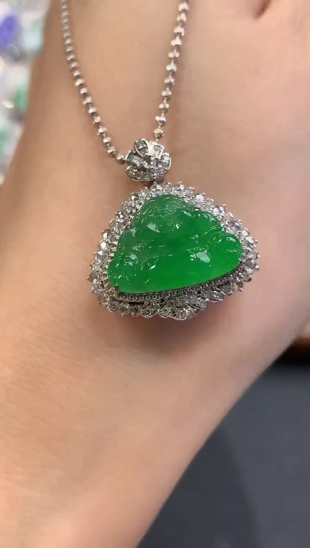 吊坠(不含链)18K金镶嵌翡翠a82